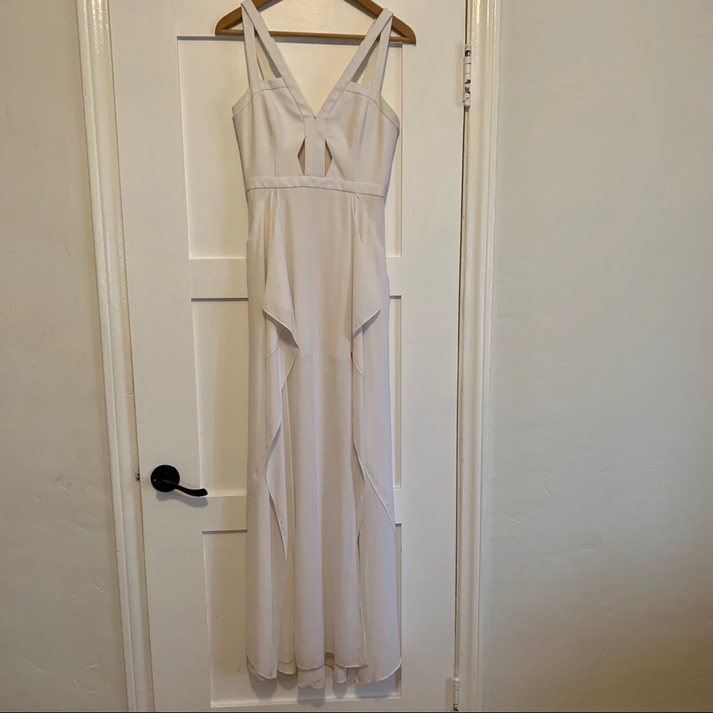 BCBG MAXAZRIA Flowy White Gown Maxi Dress